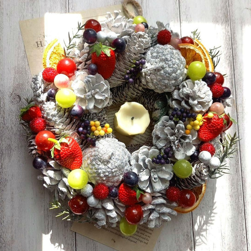 ハンドメイドクリスマスリースホワイト木の実のフルーツケーキ