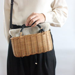【超值福袋】藤編籃手拿包（附有適合秋冬季的圍巾袋）2種顏色可選♪採用天然素材手工編織而成。 第11張的照片
