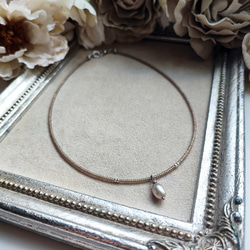 シルバーグレー色淡水パールの上品なチョーカーネックレス 12枚目の画像