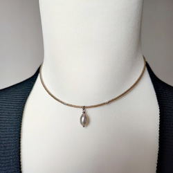 シルバーグレー色淡水パールの上品なチョーカーネックレス 16枚目の画像