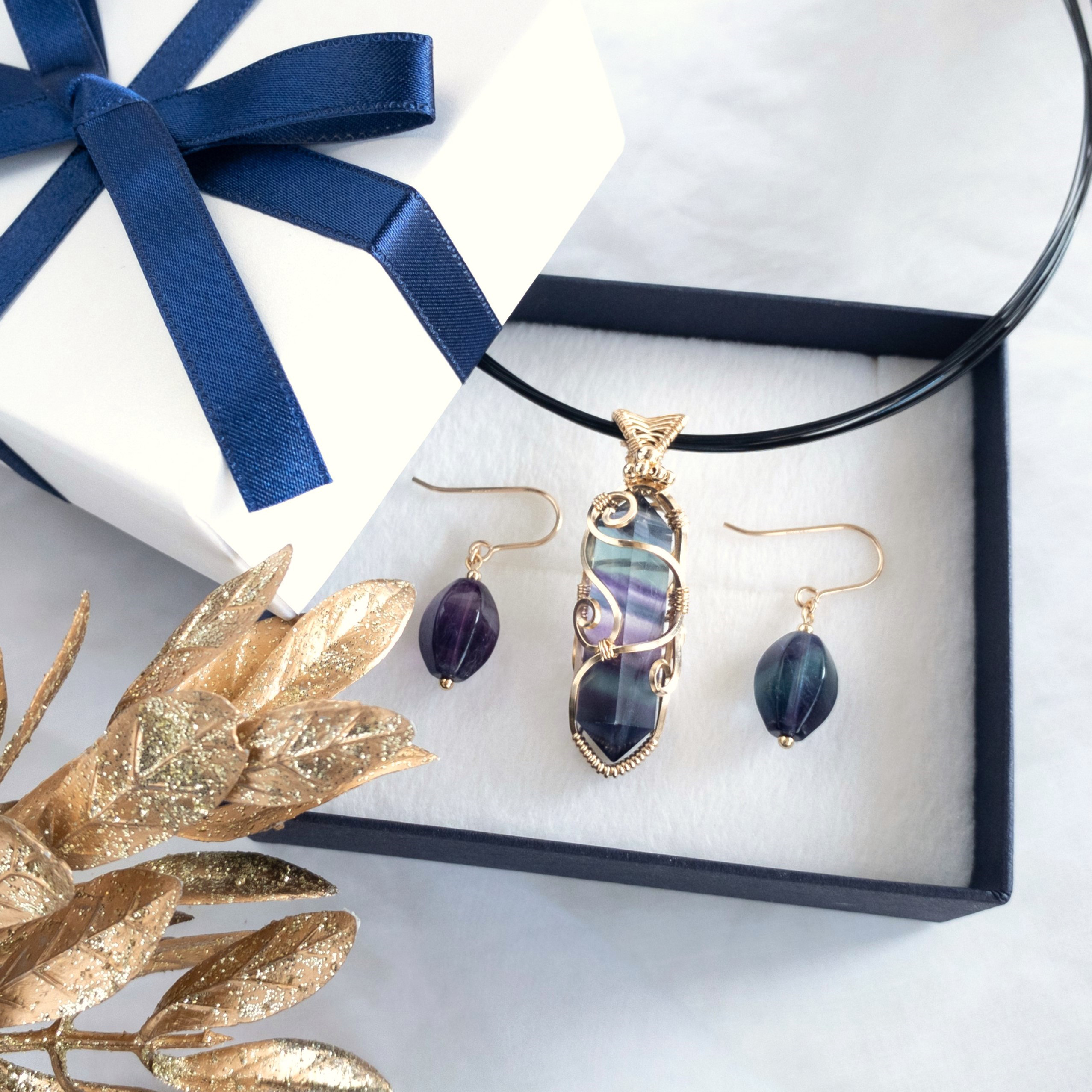 ＜フローライト＞アミュレット ペンダント（S size）14kgf （イエローゴールド）&ピアス セット