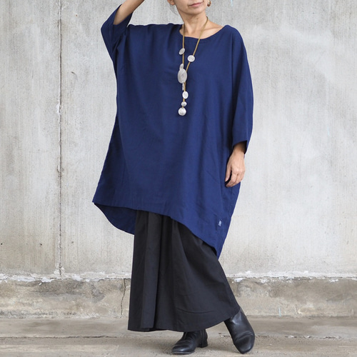 hughug＊ホワイト チュニックポケット付き 五分袖 サイズF hughug