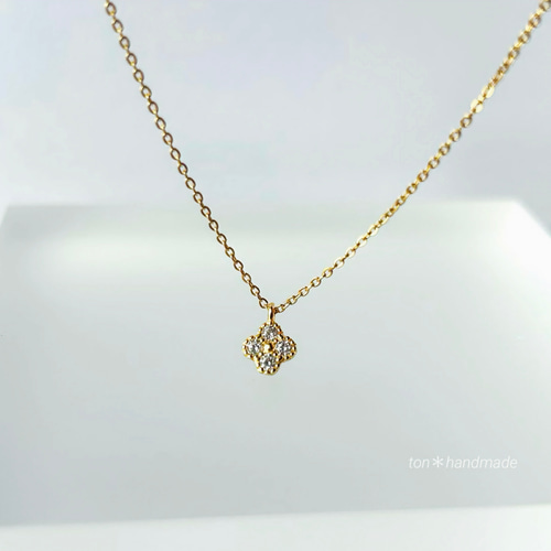 小さなクローバーネックレス サージカルステンレスチェーン 四つ葉