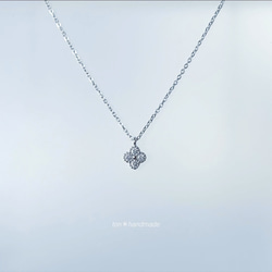 小さなクローバーネックレス サージカルステンレスチェーン 四つ葉