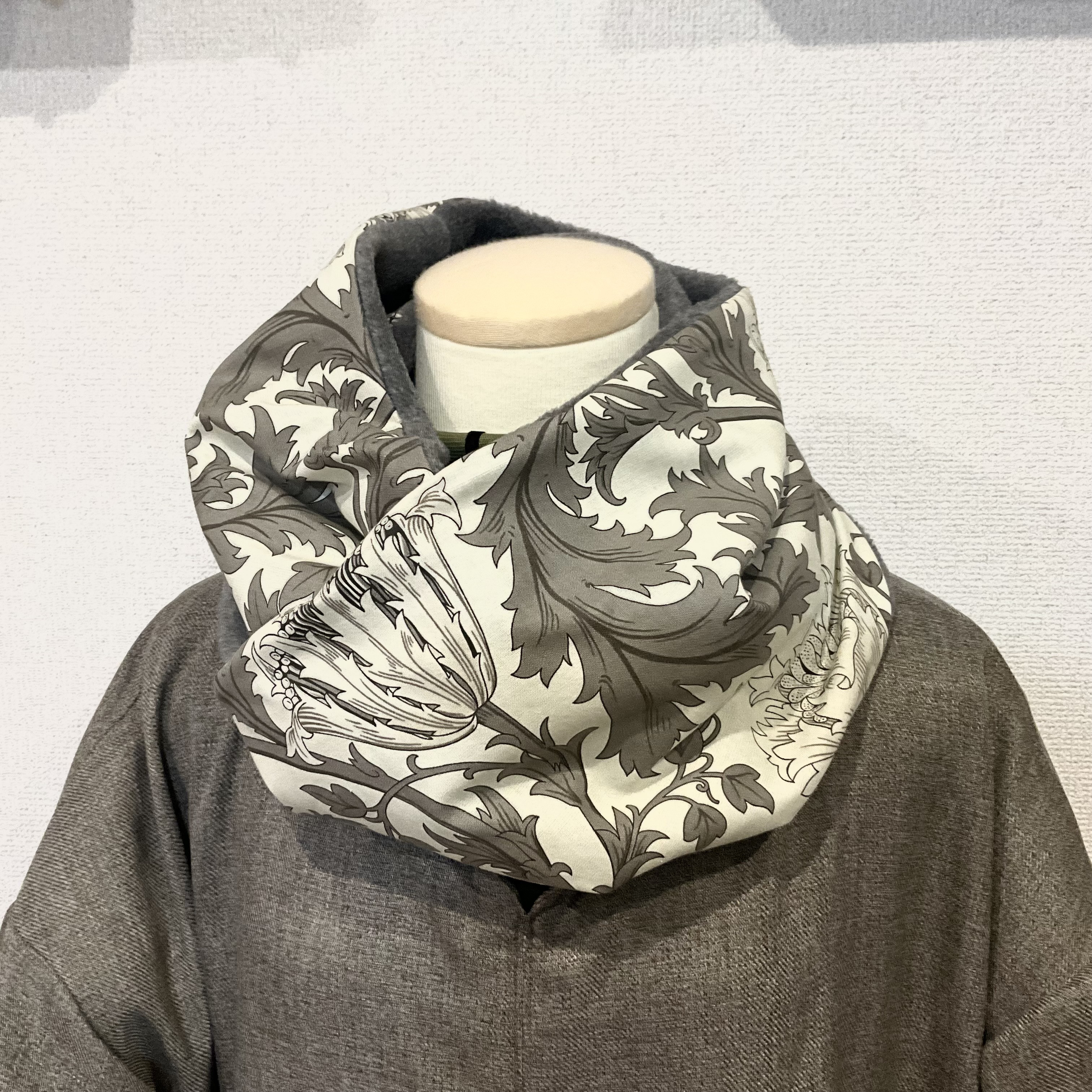 ウイリアムモリス アネモネ(アイボリー)スヌード