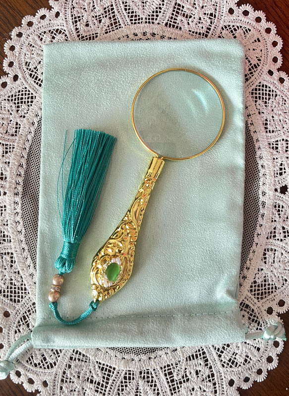 ジュエリールーペ　おしゃれ　ルーペ　エレガント　拡大鏡　アンティーク　ビジュー  パール　ハンドルーペ　金色　銀色 5枚目の画像