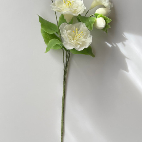 ふんわり透ける 粘土のクリスマスローズ アートフラワー frostedflower