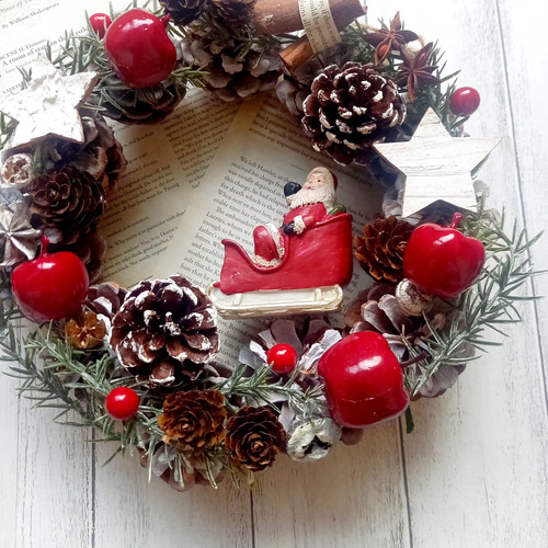 クリスマスリースサンタさんと林檎ハンドメイドアンティーク風レトロ
