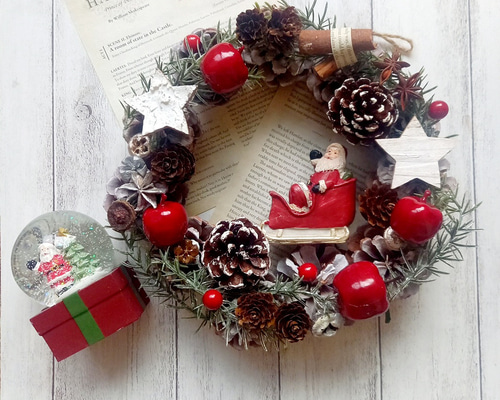 クリスマスリースサンタさんと林檎ハンドメイドアンティーク風レトロ
