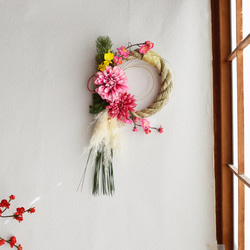 パッと花咲くピンクダリアのお正月】 パンパス 正月飾り 梅 ピンク