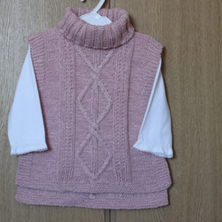 ハンドメイド　手編み　ベスト　レッド　ピンク ☆手編みベビー用襟付ベスト（90サイズ用）☆ピンク系