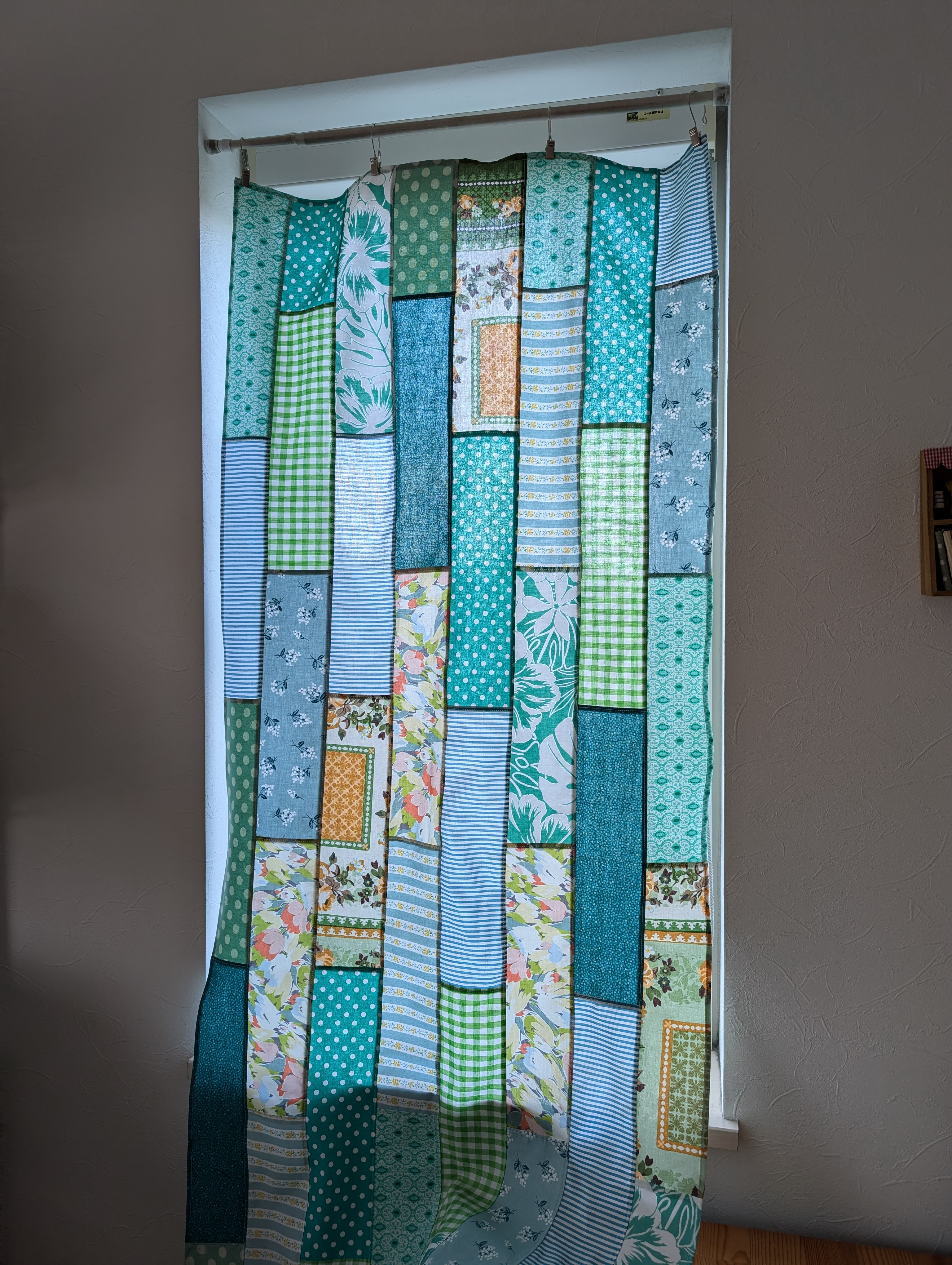 ❤グリーンインテリア❤ほっこり冬❤細長ランダムパッチワークカーテン　★60✕135★