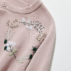 ★即納★コーデに華やかさをプラスしてくれる　花のサークル刺繍カーディガン　コットン100％　淡いピンク　241030-3 10枚目の画像