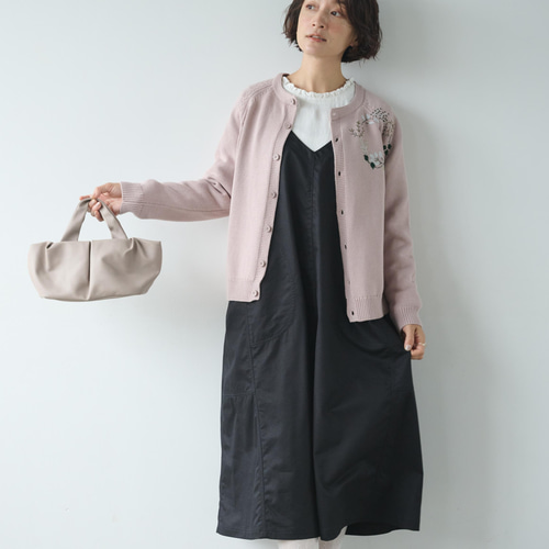 ☆即納☆コーデに華やかさをプラスしてくれる 花のサークル刺繍 ☆即納☆コーデに華やかさをプラスしてくれる 花のサークル刺繍