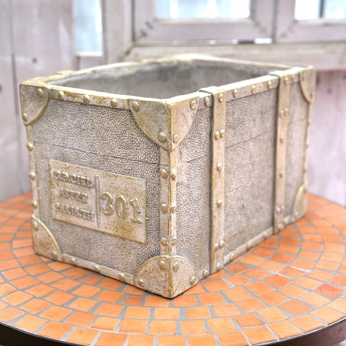 期間限定SALE【4780円→3880円】 トランク カバン 植木鉢 プランター