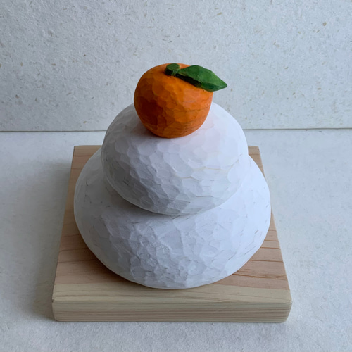 木彫りの鏡餅 D 鏡餅 craft works NH 通販 18491634｜Creema