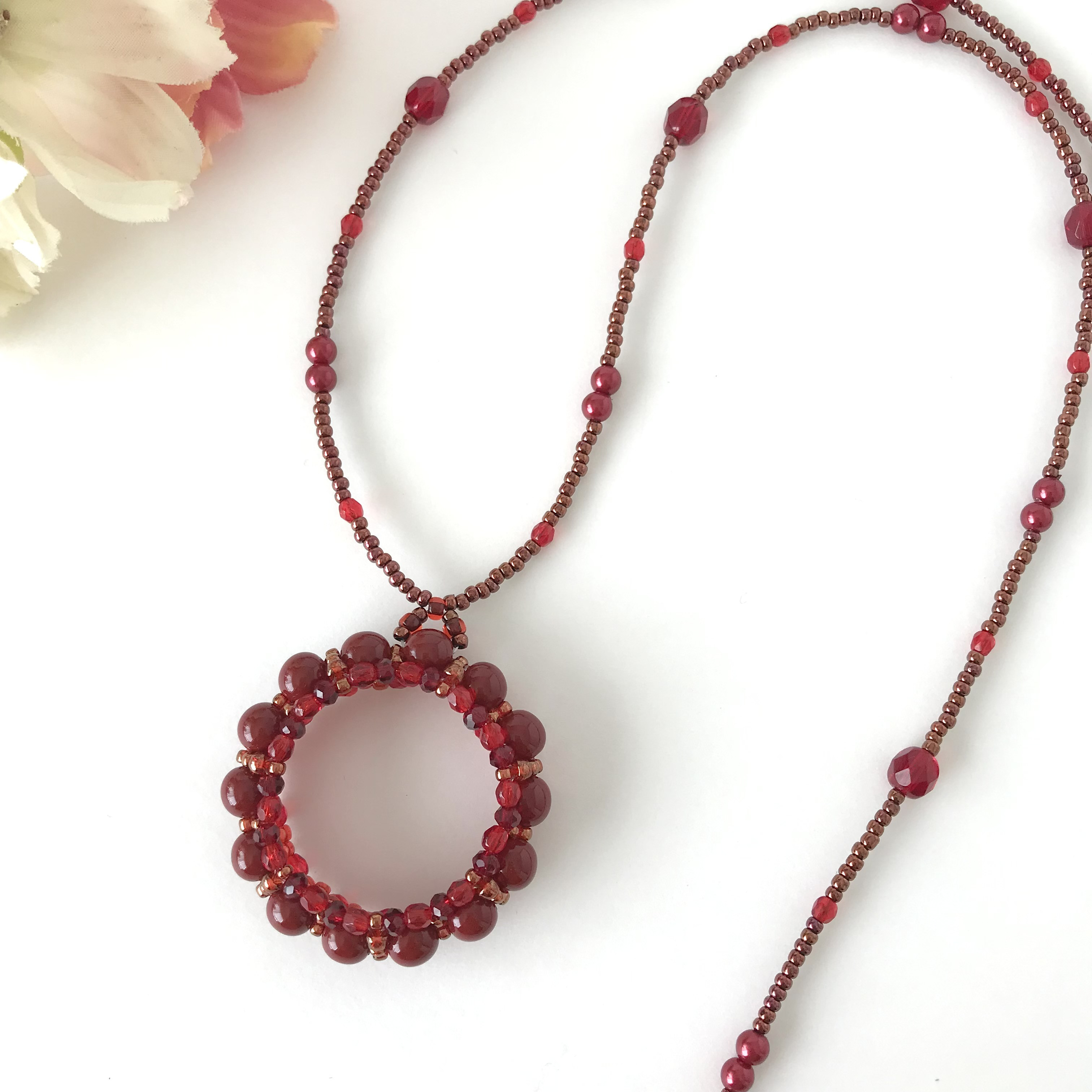 Needles ニードルス 赤 レッド ビーズネックレス ネックレス 箱付き Needles ニードルス 赤 レッド ビーズネックレス ネックレス 箱