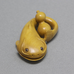 根付】丸鼠 ／ まるねずみ（御蔵島産 黄楊材 使用） 彫刻 伝吉_