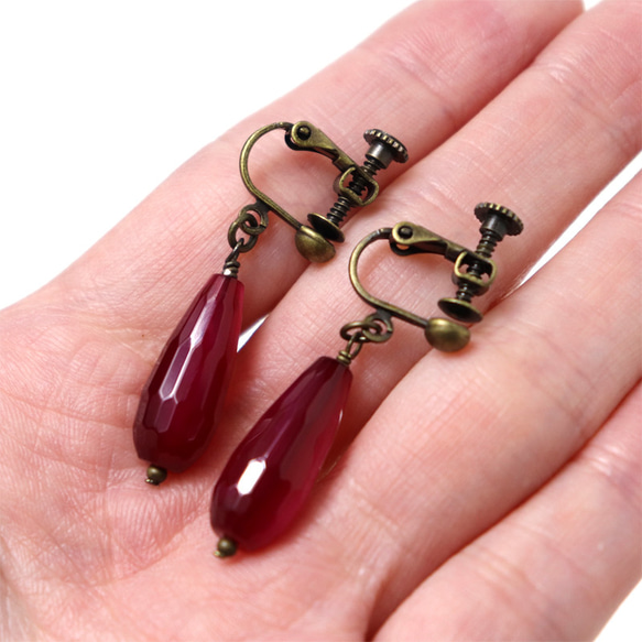ロングドロップカットの瑪瑙イヤリング（ピアス） イヤリング 