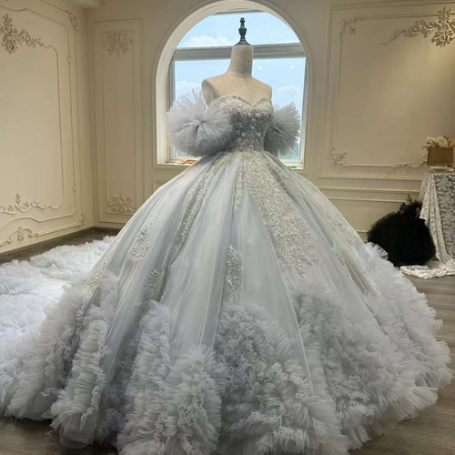 絶対後悔しない！カラードレス 可愛い プリンセスライン ボリューム 胸  