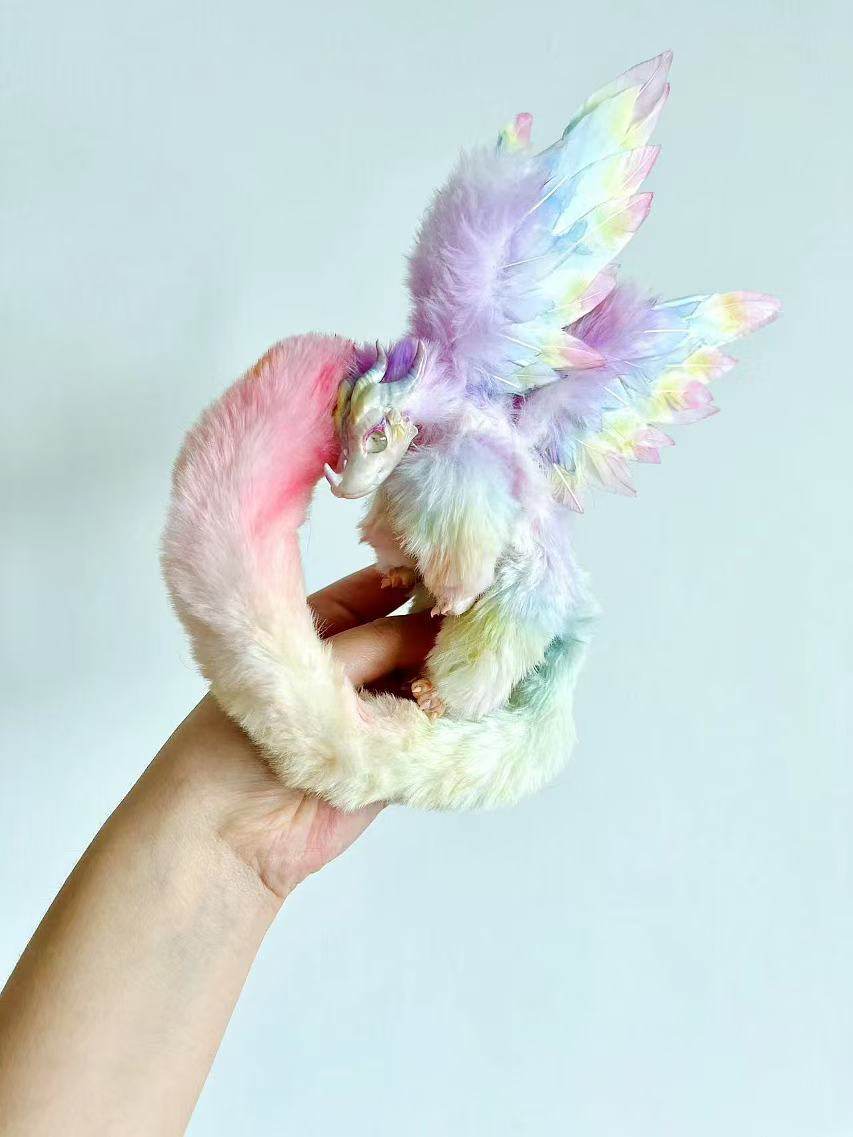 レインボー  不思議な動物　虹のドラゴン