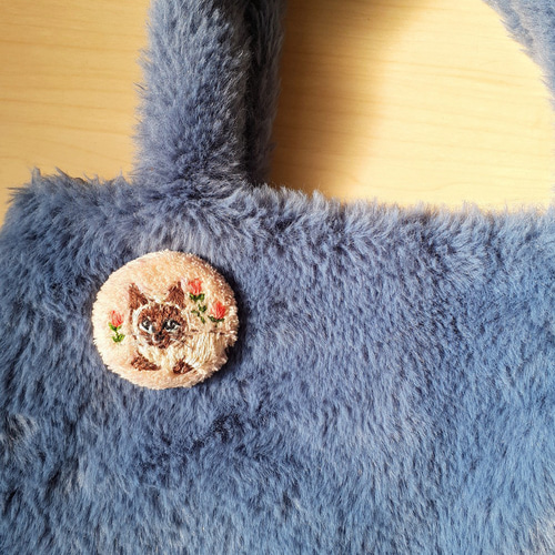 58mm くるみボタン　猫刺繍　ブローチ ハンドメイド 猫 刺繍生地 ブローチ 4個セット ねこ ネコ CAT gp