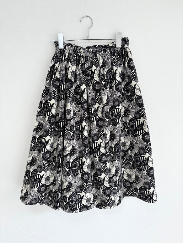 ♦︎2025新色♦︎ノルディックフラワー　コーデュロイのギャザースカート 3枚目の画像