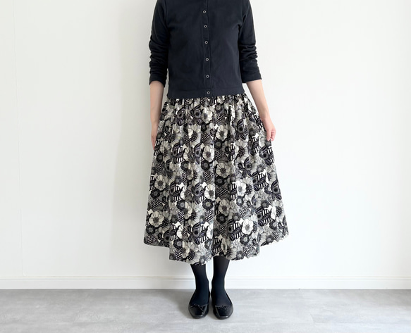 ♦︎2025新色♦︎ノルディックフラワー　コーデュロイのギャザースカート 2枚目の画像