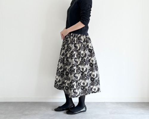 ♦︎新色！1番人気！♦︎ノルディックフラワー コーデュロイのギャザー