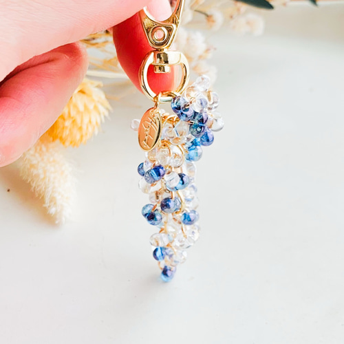 大人かわいい ガラスビーズのキーホルダー✳︎しゃらしゃら