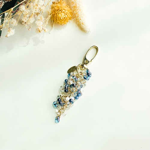 大人かわいい ガラスビーズのキーホルダー✳︎しゃらしゃら