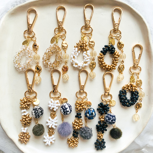 SOLD◆ ハンドメイド 月 チャーム キーホルダー ビーズ バッグチャーム SOLD◇ ハンドメイド 月 チャーム キーホルダー ビーズ バッグチャーム