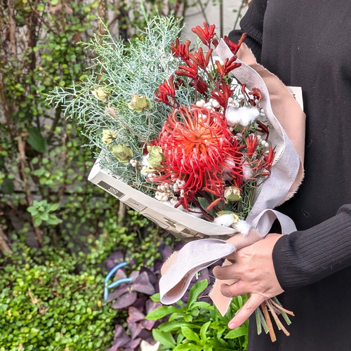 クリスマスにも可愛い！ピンクッションと綿の実のドライフラワー