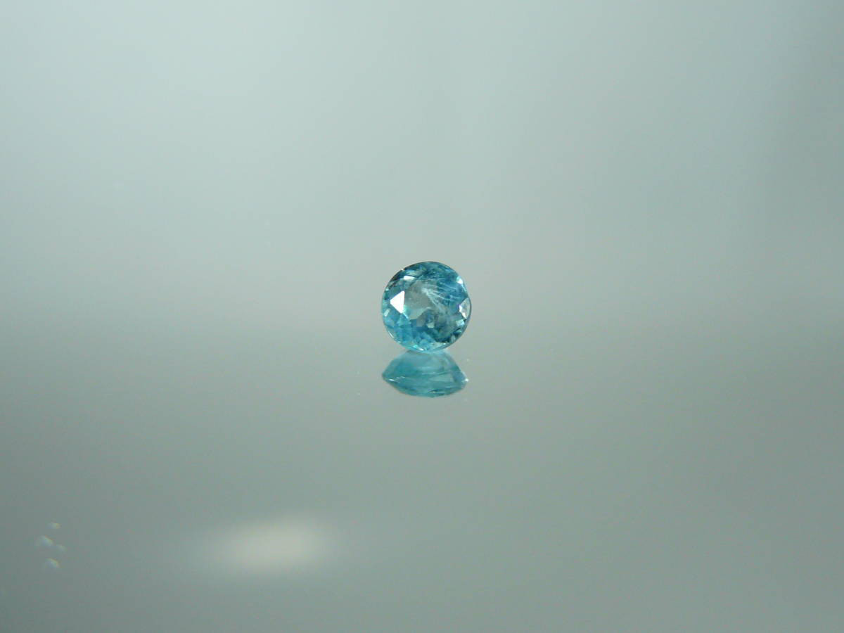 R066★御禁制の品★【マダガスカル産】　天然グランディディエライト 　ルース