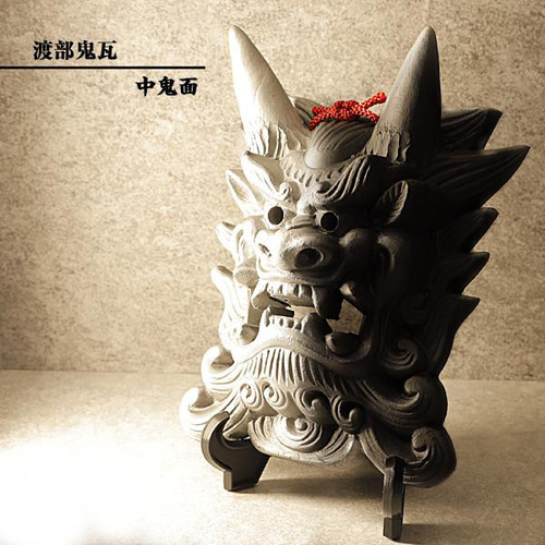 最新作の 現代の名工 鬼師 いぶし銀 鬼の置物 【中鬼面】 鬼瓦 菊間瓦 置物