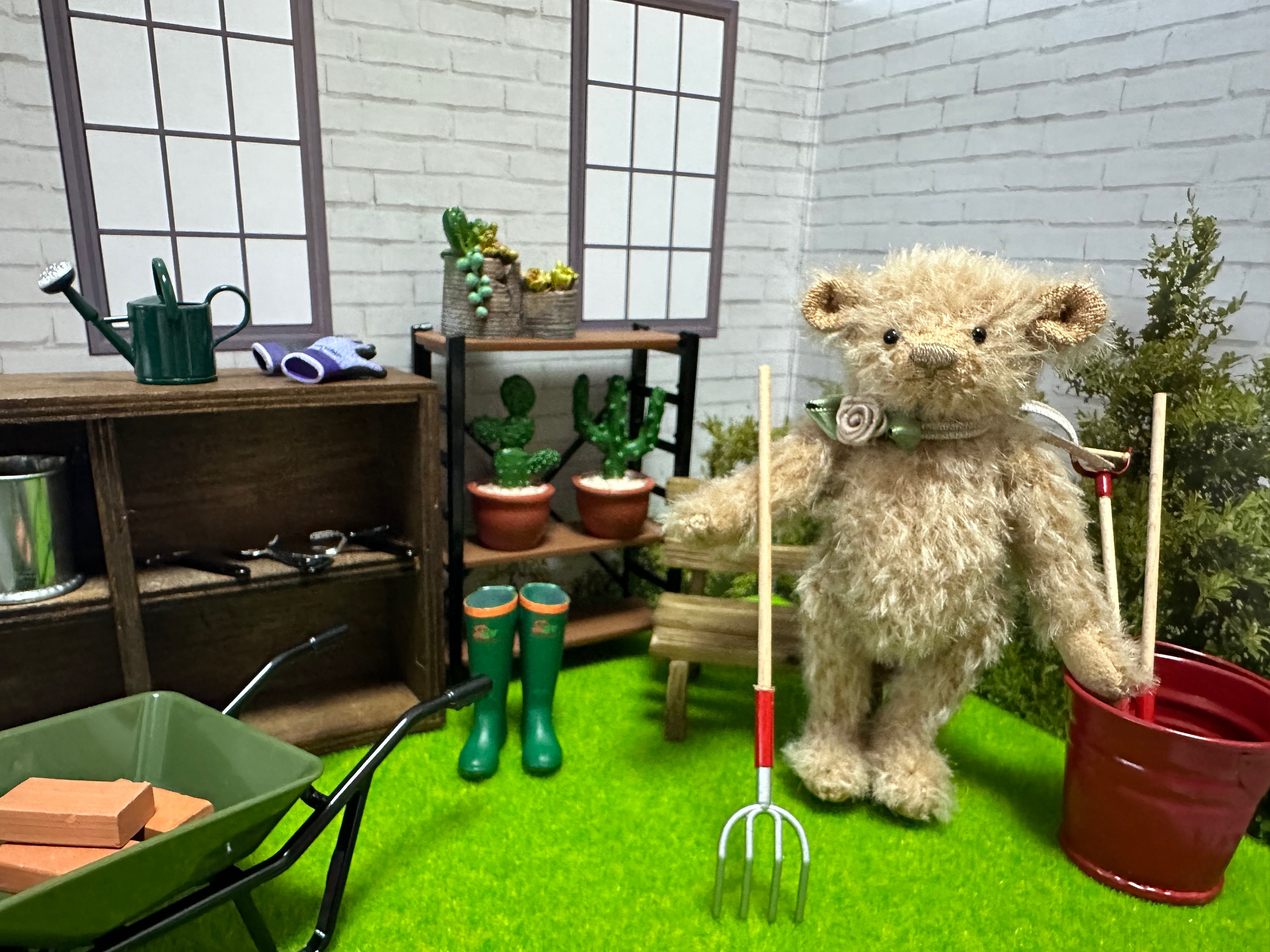 新作♪ 12cmのミニベア　ジャーマンモヘアとグラスアイ　(送料無料キャンペーン中です♪)