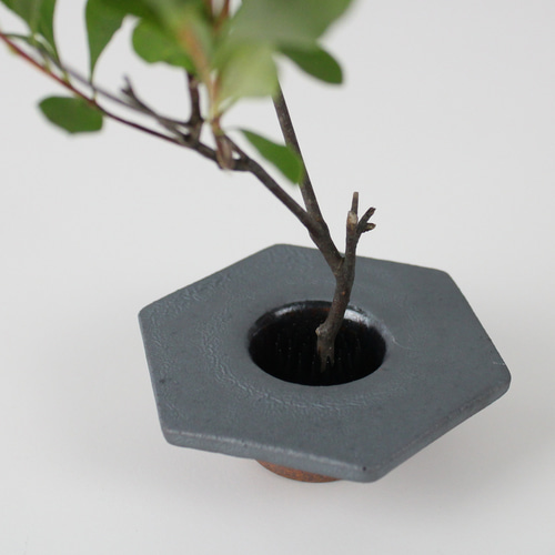 彫金花器　　　花器セット　新潟名匠　　花瓶・一輪生 彫金花器 花器セット 新潟名匠 花瓶・一輪生 - メルカリ