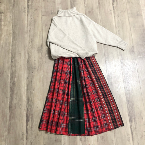 赤と緑＊お洒落な冬の可愛いチェックパッチスカート フレアスカート