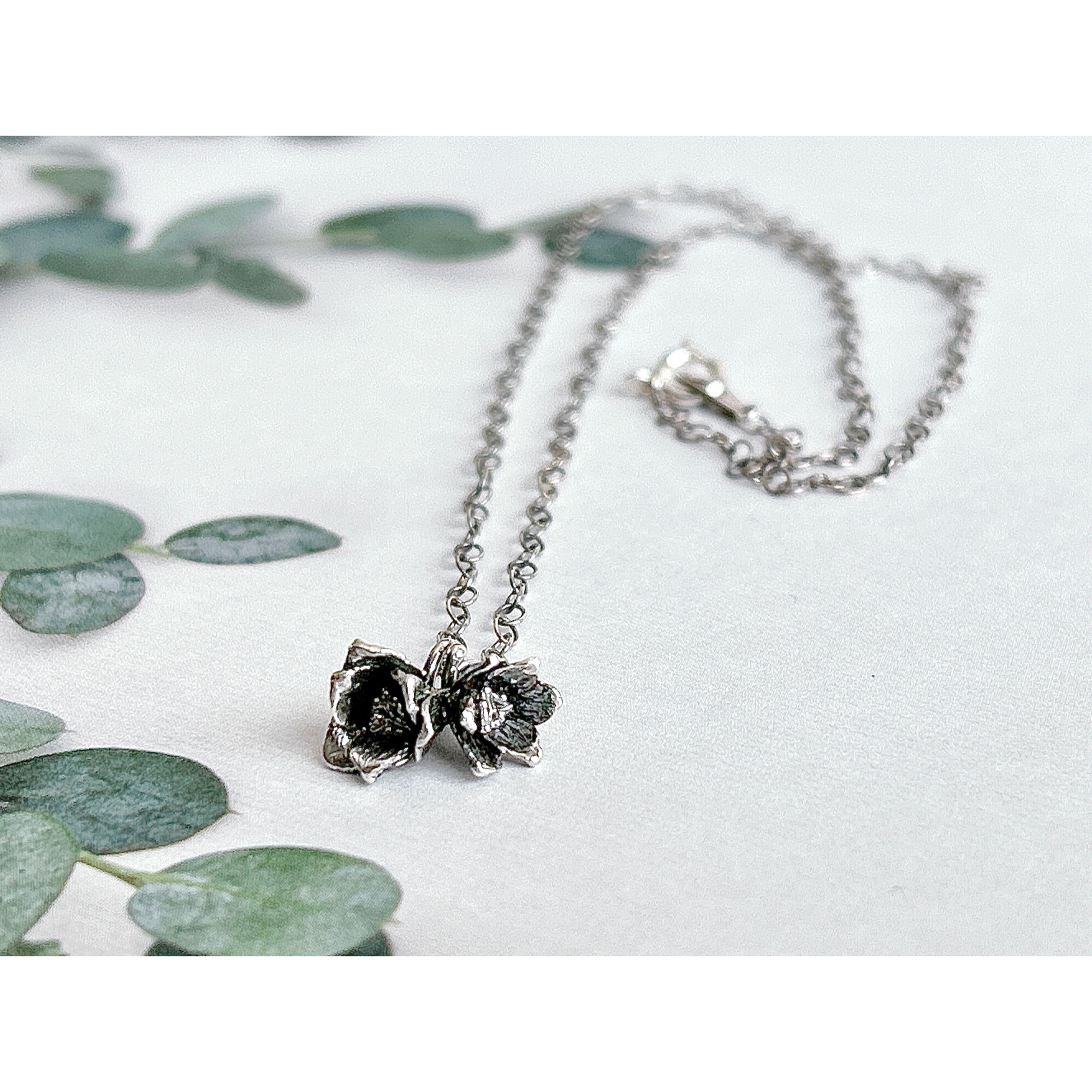 エゾクロユリネックレス（小）