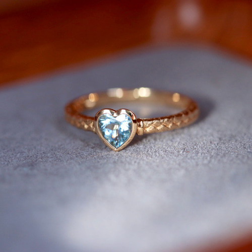 ハート形 アクアマリンリングk18 指輪・リング パール大好き(購入前に