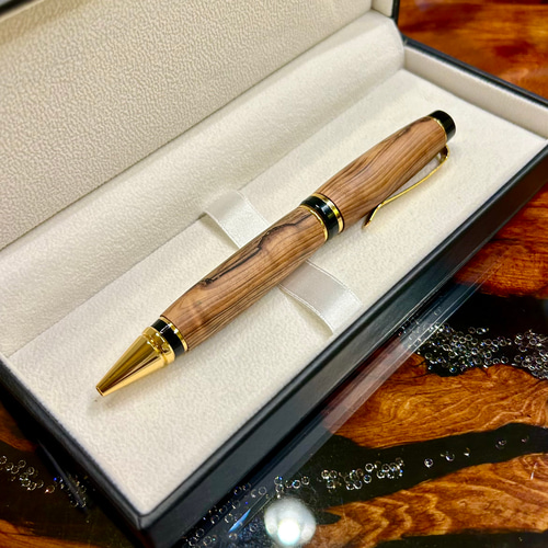 万年筆　屋久杉　光明杢 日本が誇る銘木】屋久杉 光明杢 gold MP | 木軸ペン工房 金杢犀