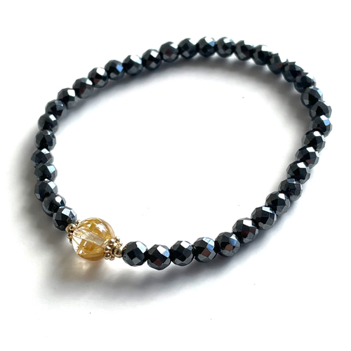 お金や仕事の運を上げる針ビッシリ！ルチルクォーツと呪いや悪運から身