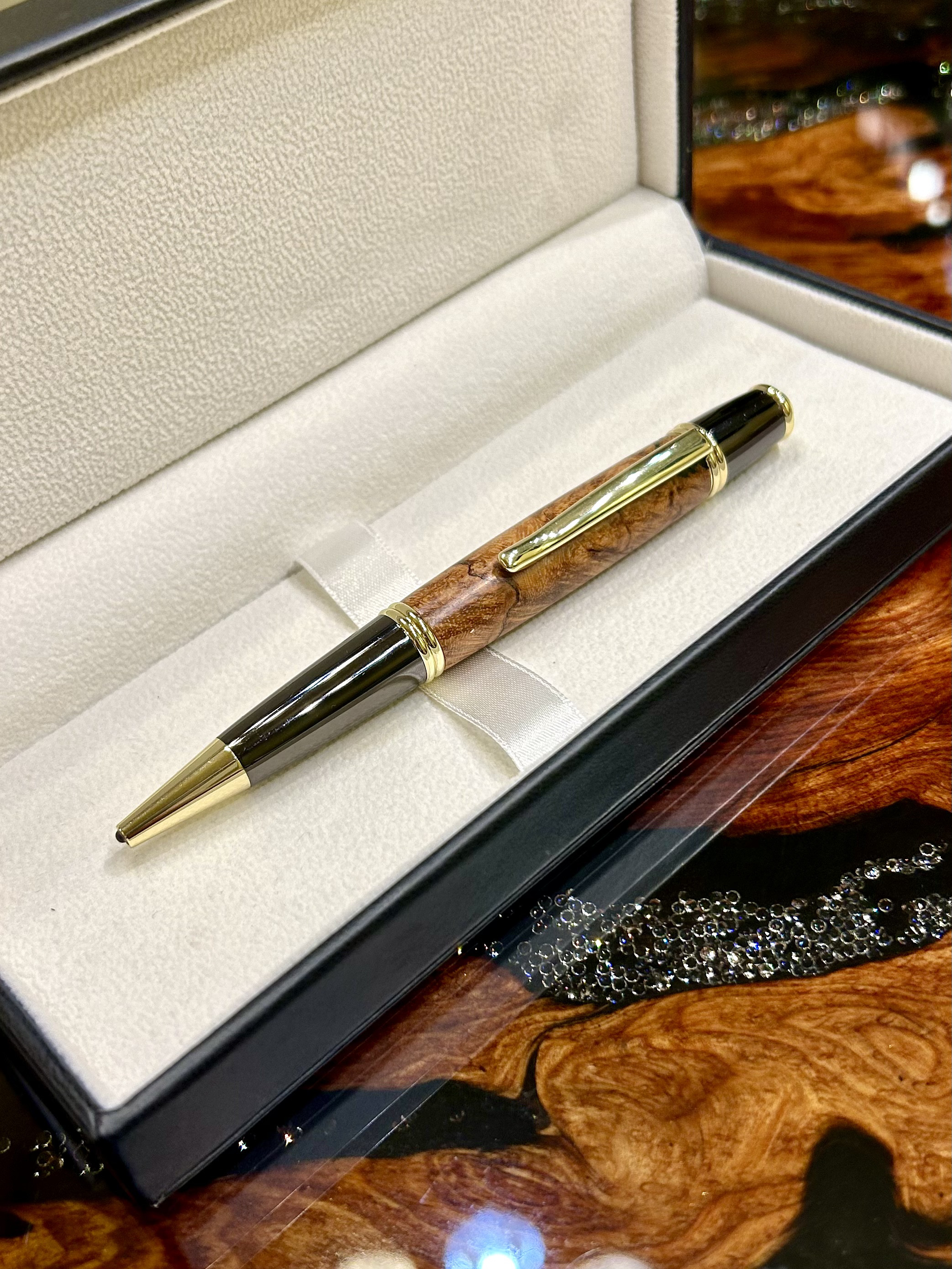 希少・商売繁盛　花梨の瘤木ボールペン　CNH3-2