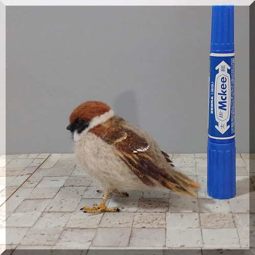 羊毛フェルト 鳥 スズメ 雀 動物フィギュア 羊毛フェルト モンブラン