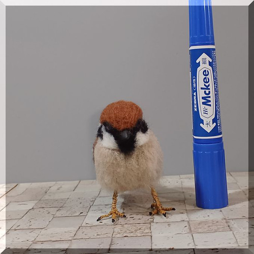 羊毛フェルト 鳥 スズメ 雀 動物フィギュア 羊毛フェルト モンブラン