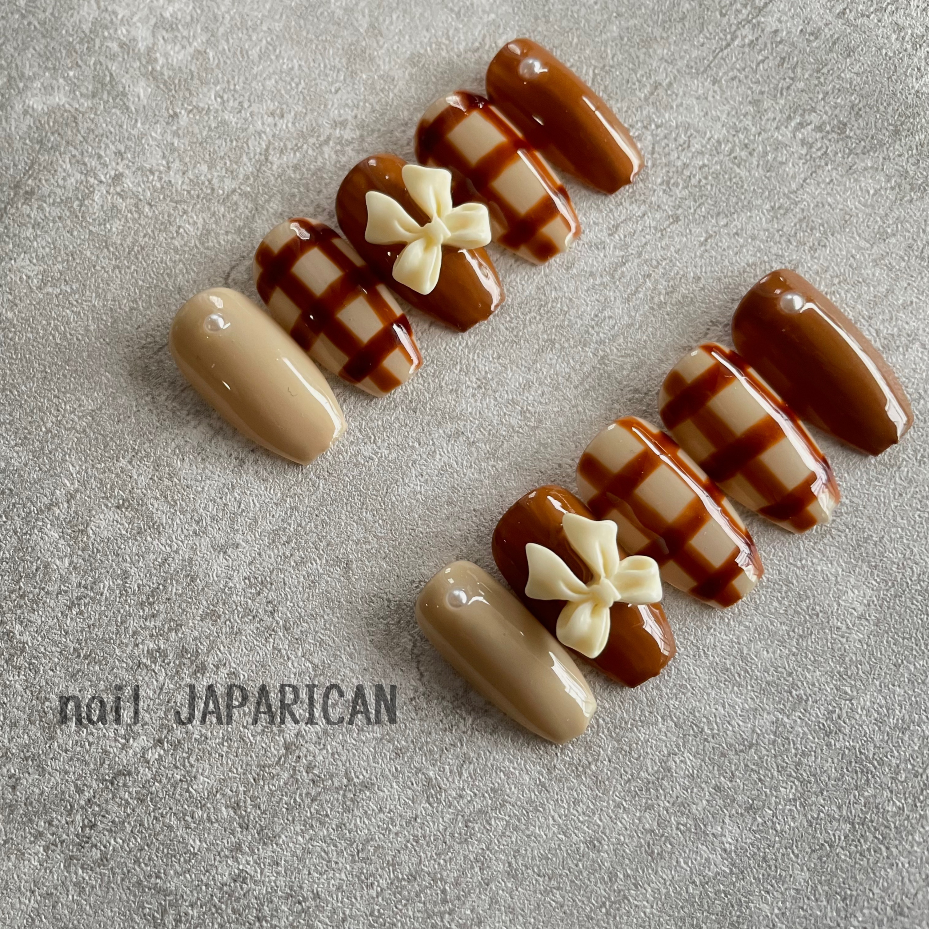 レトロリボンネイル