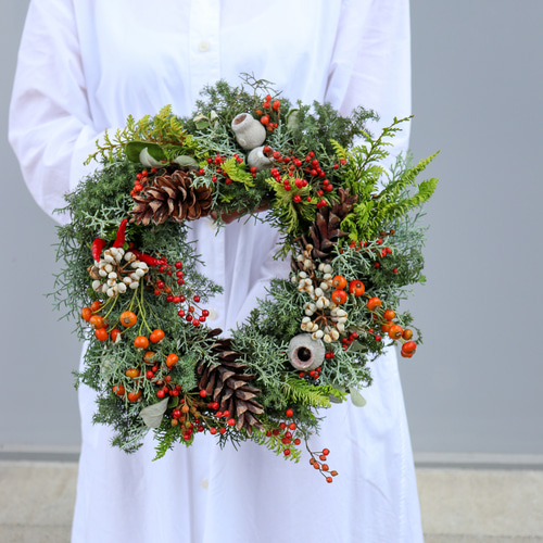 フレッシュクリスマスリース M フレッシュ 生花 モミ サンキライ バラ