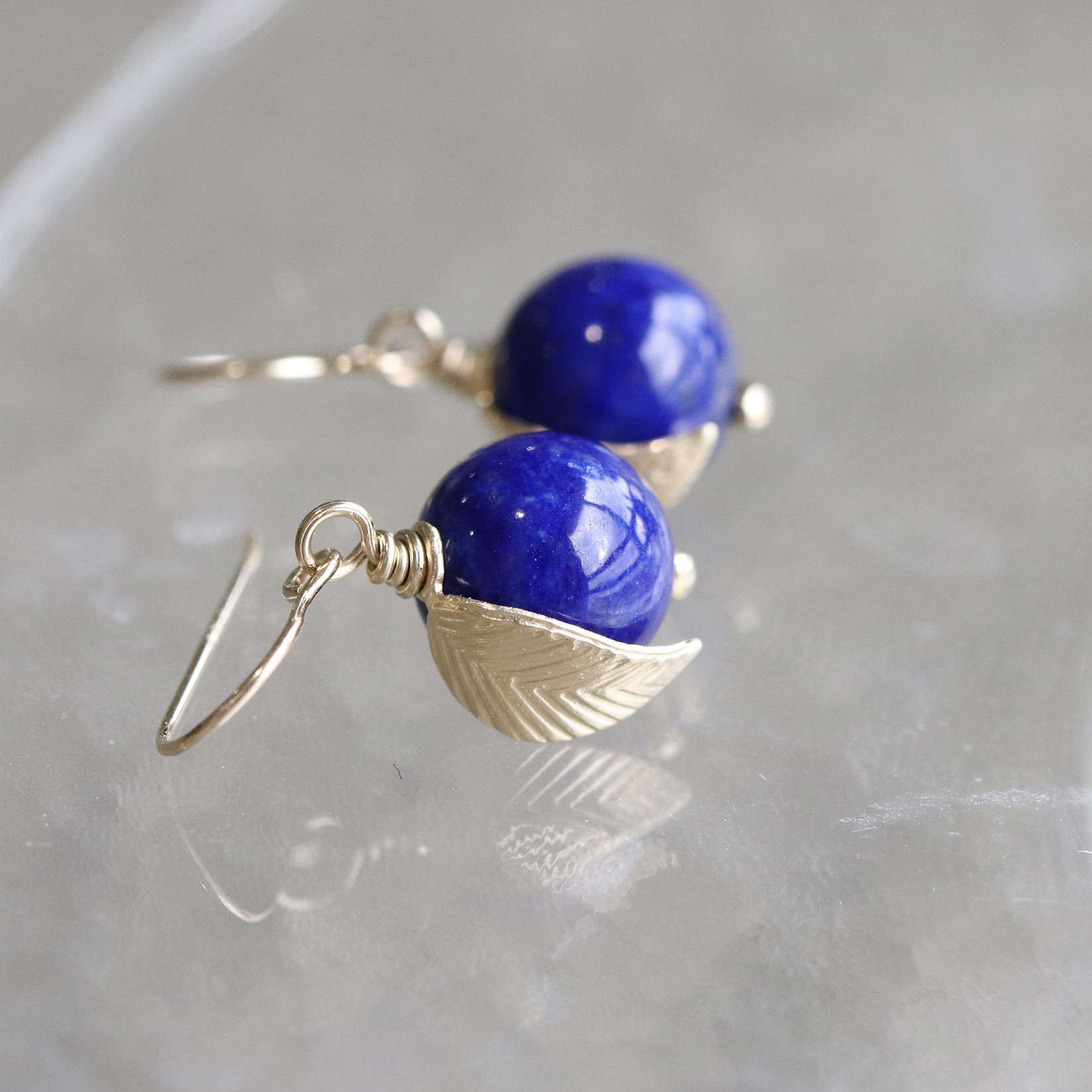 ラピス林檎 ピアス／イヤリング｜天然石ラピスラズリ｜14Kgf｜12月誕生石 — Ruri apples —