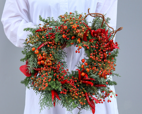 赤い実 クリスマスリース L フレッシュ 生花 サンキライ バラの実 モミ