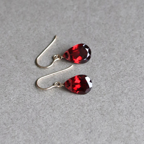 skygray❤️ 14kgfピアス 14kgf☆天然石クリスタル（水晶） デザインピアス | iichi 日々の